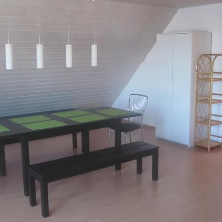 ホテル Komfort 1 Dg Juergen Kunzi フィルダーシュタット